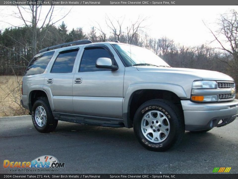 2004 Chevrolet Tahoe Z71 4x4 Silver Birch Metallic / Tan/Neutral Photo #5