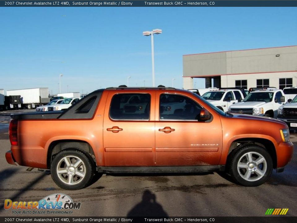 2007 Chevrolet Avalanche LTZ 4WD Sunburst Orange Metallic / Ebony Photo #2