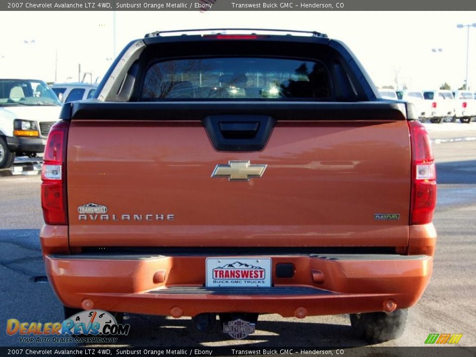 2007 Chevrolet Avalanche LTZ 4WD Sunburst Orange Metallic / Ebony Photo #4