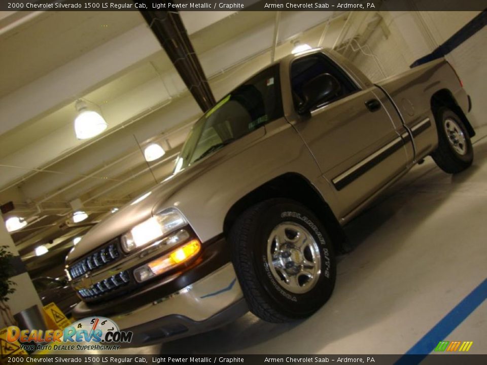 2000 Chevrolet Silverado 1500 LS Regular Cab Light Pewter Metallic / Graphite Photo #1