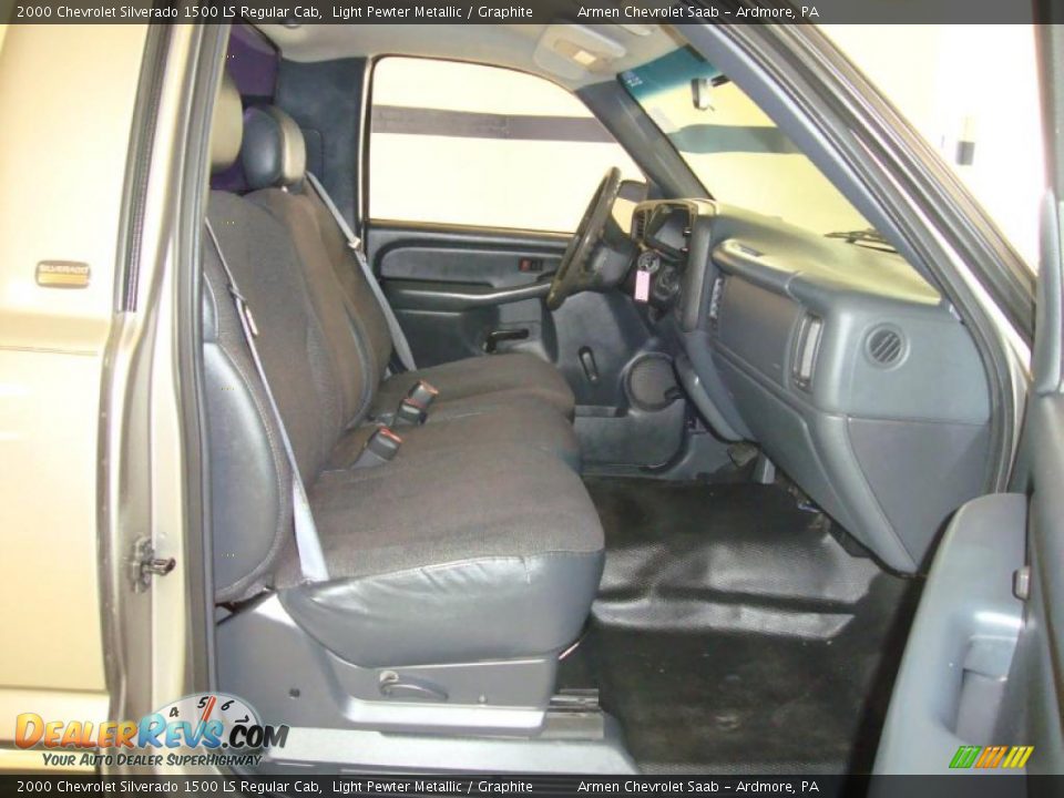 2000 Chevrolet Silverado 1500 LS Regular Cab Light Pewter Metallic / Graphite Photo #16
