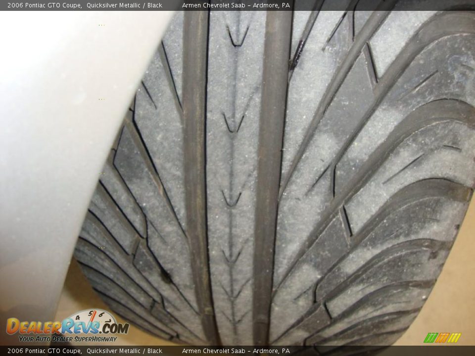 2006 Pontiac GTO Coupe Quicksilver Metallic / Black Photo #25