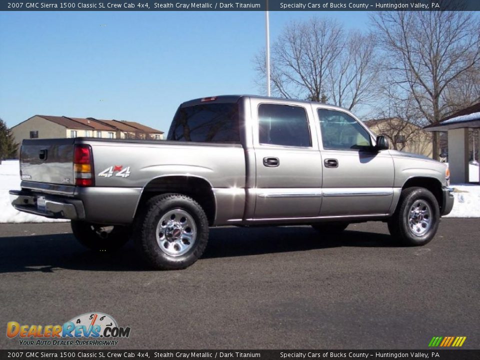 2007 GMC Sierra 1500 Classic SL Crew Cab 4x4 Stealth Gray Metallic / Dark Titanium Photo #8