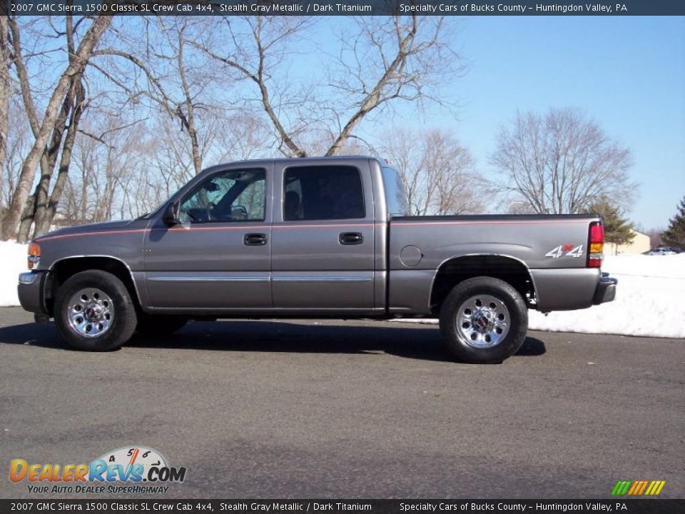 2007 GMC Sierra 1500 Classic SL Crew Cab 4x4 Stealth Gray Metallic / Dark Titanium Photo #17