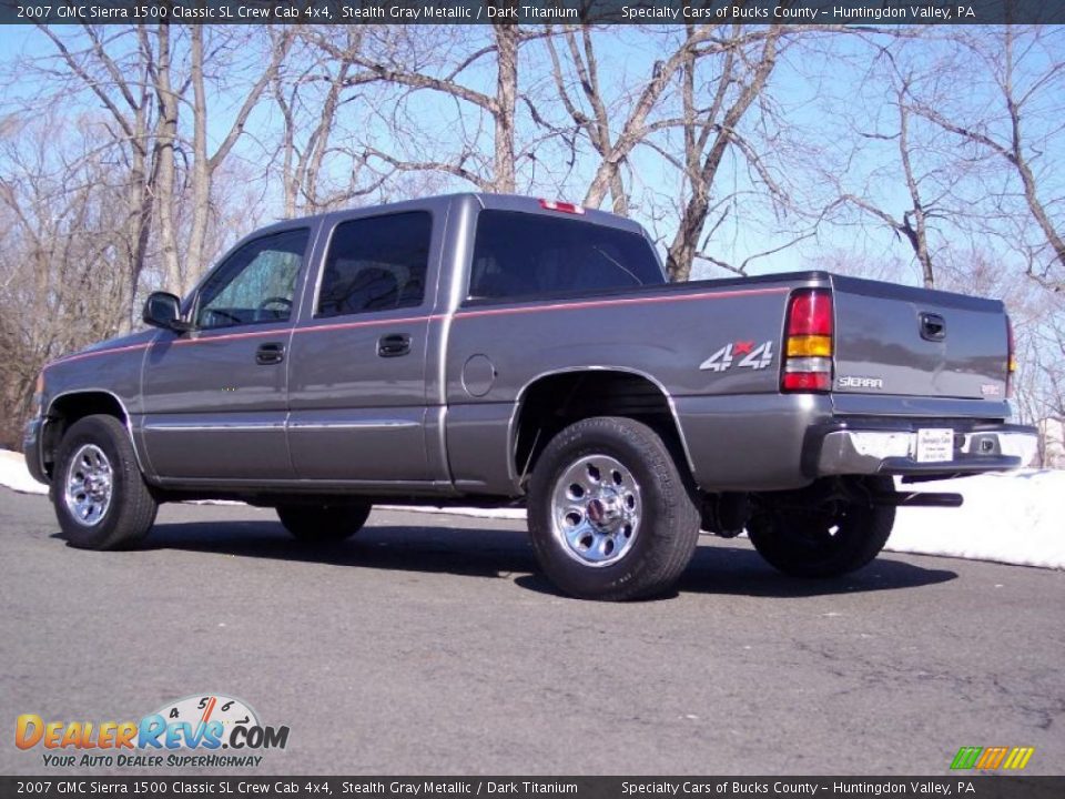 2007 GMC Sierra 1500 Classic SL Crew Cab 4x4 Stealth Gray Metallic / Dark Titanium Photo #18