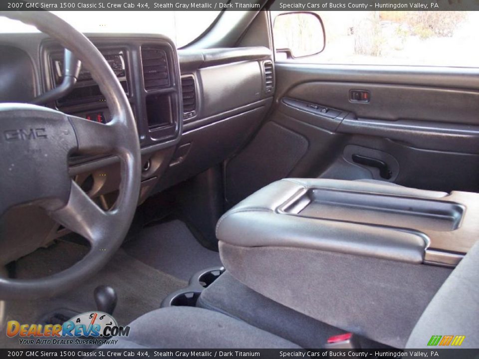 2007 GMC Sierra 1500 Classic SL Crew Cab 4x4 Stealth Gray Metallic / Dark Titanium Photo #32