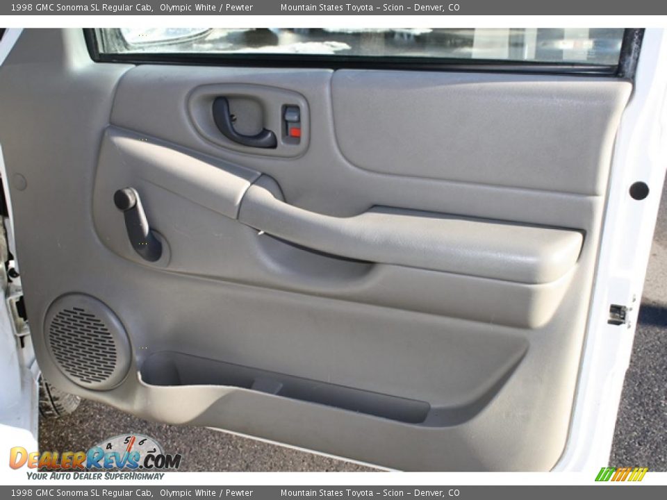 1998 GMC Sonoma SL Regular Cab Olympic White / Pewter Photo #12