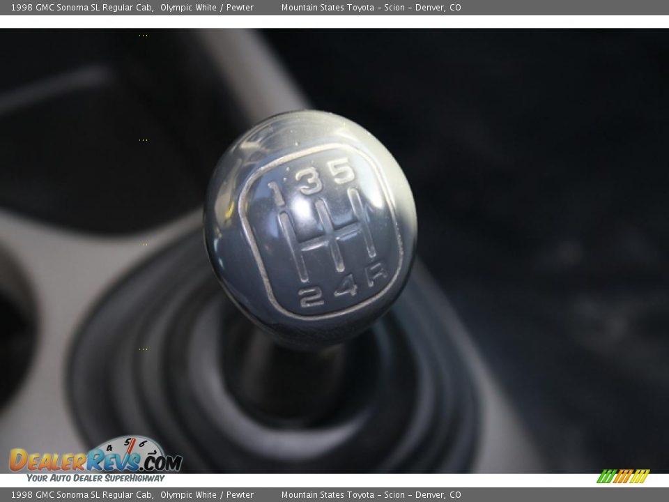 1998 GMC Sonoma SL Regular Cab Shifter Photo #17