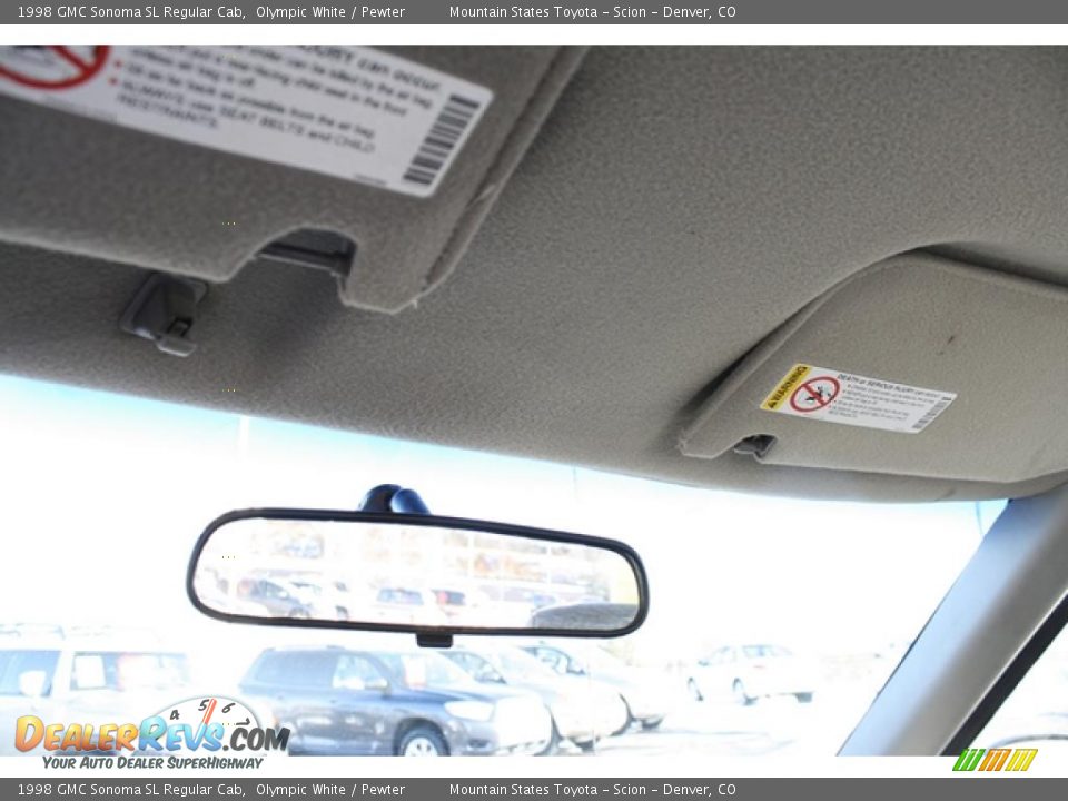1998 GMC Sonoma SL Regular Cab Olympic White / Pewter Photo #19