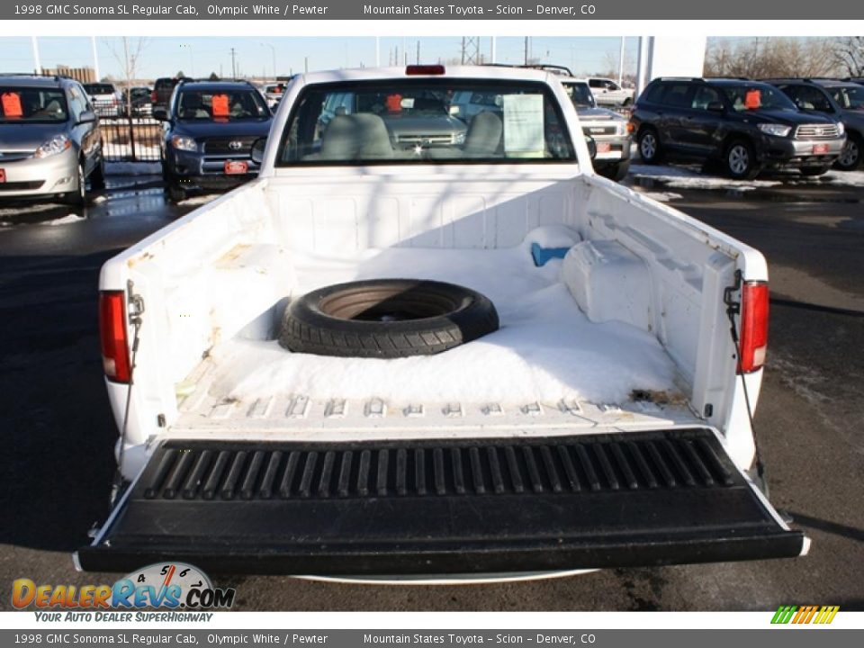 1998 GMC Sonoma SL Regular Cab Olympic White / Pewter Photo #22