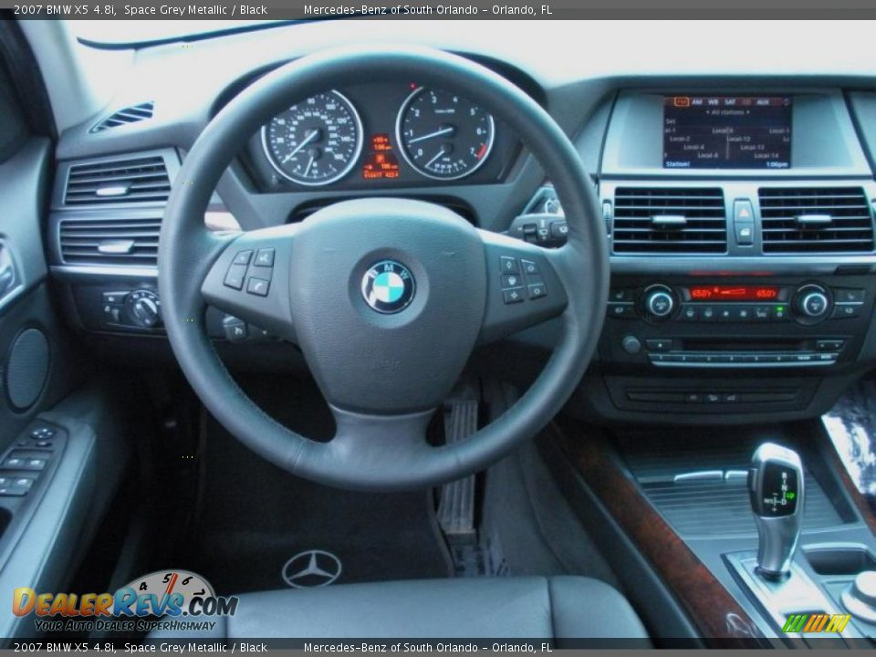 Dashboard of 2007 BMW X5 4.8i Photo #20