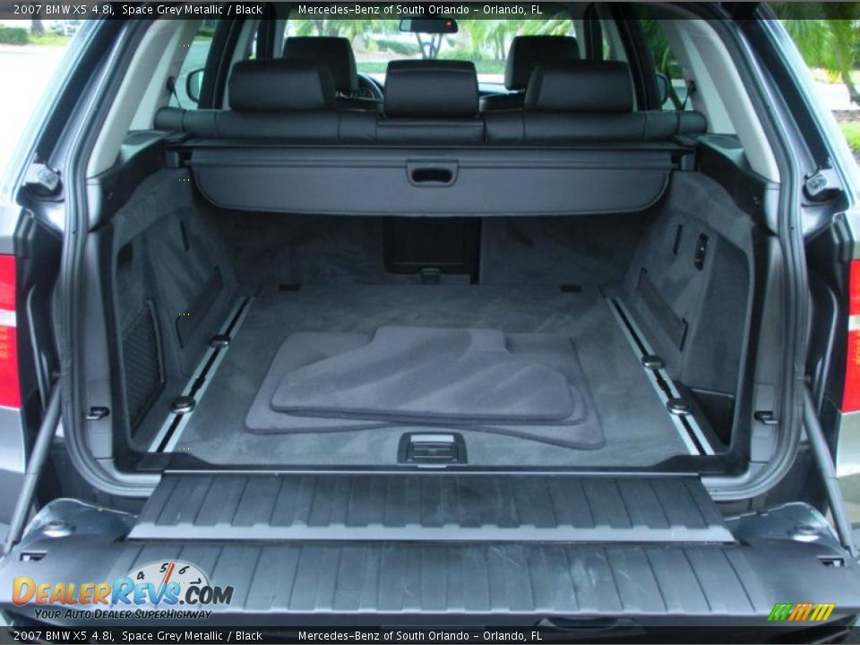 2007 BMW X5 4.8i Trunk Photo #26