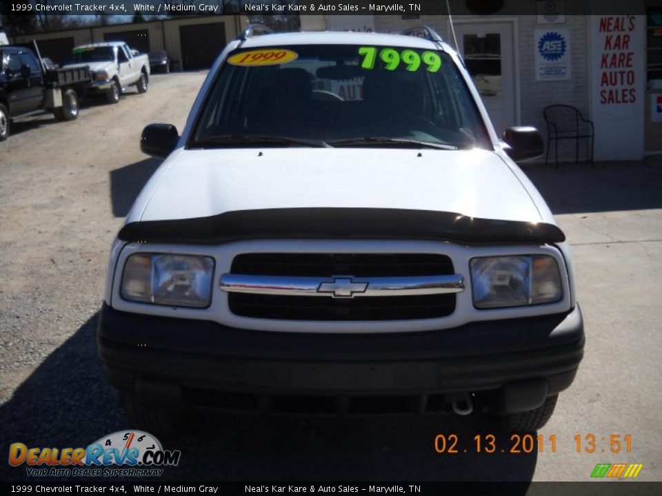 1999 Chevrolet Tracker 4x4 White / Medium Gray Photo #2