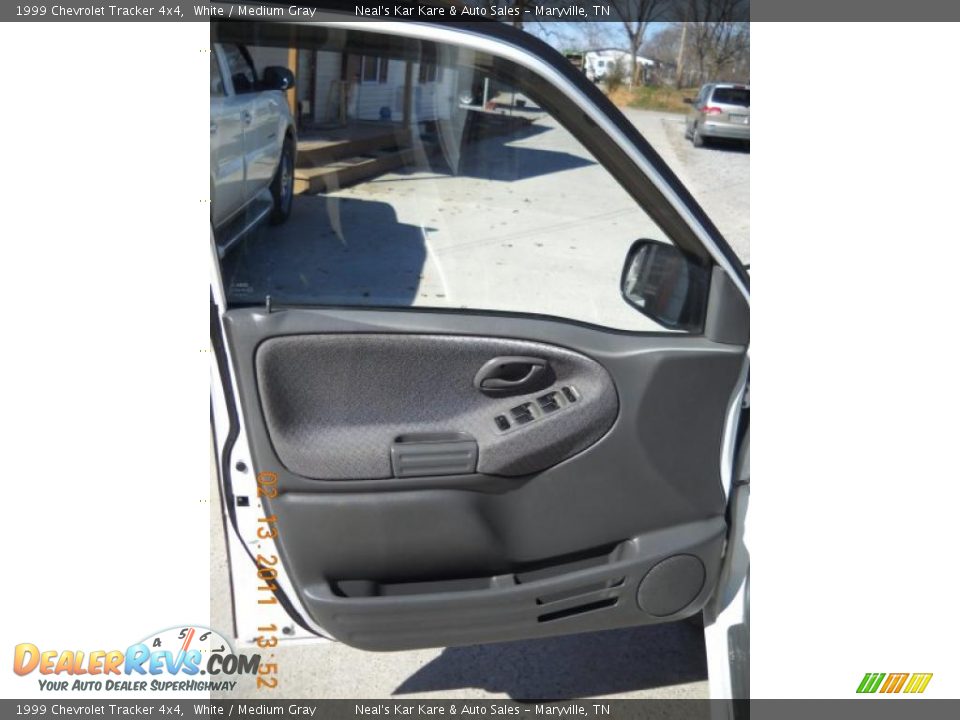 1999 Chevrolet Tracker 4x4 White / Medium Gray Photo #14