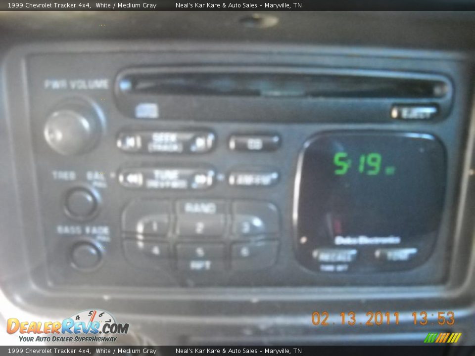 1999 Chevrolet Tracker 4x4 White / Medium Gray Photo #24