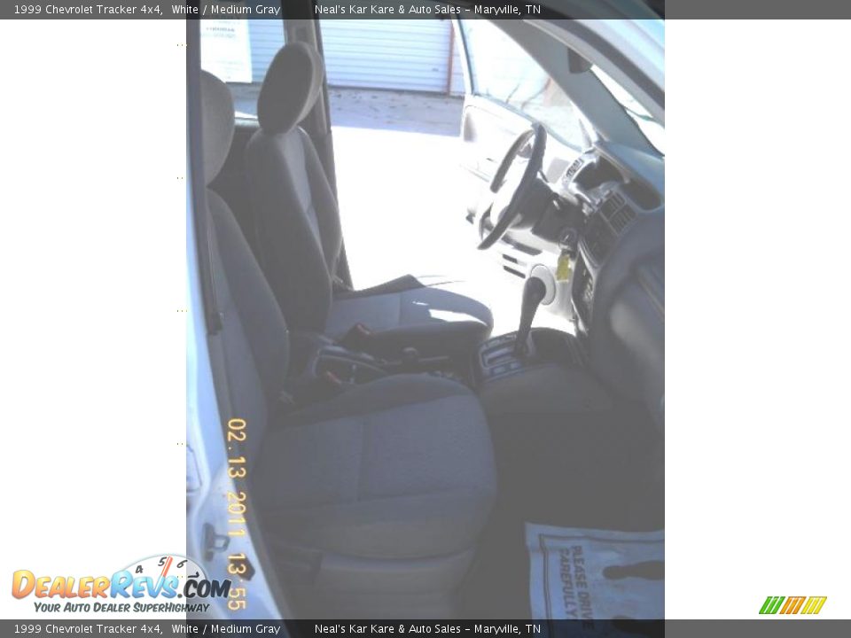 1999 Chevrolet Tracker 4x4 White / Medium Gray Photo #28