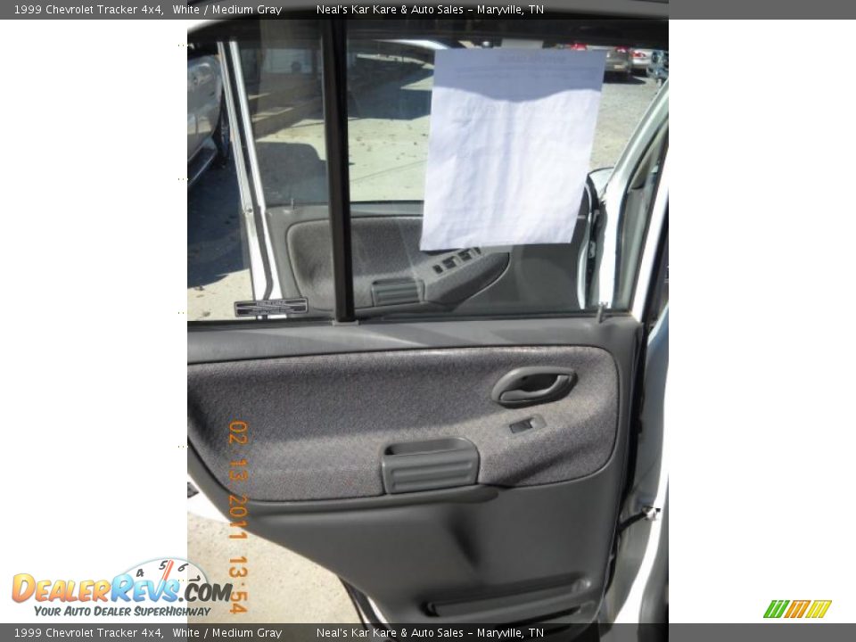 1999 Chevrolet Tracker 4x4 White / Medium Gray Photo #33