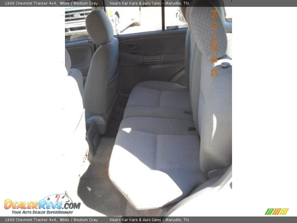 1999 Chevrolet Tracker 4x4 White / Medium Gray Photo #36