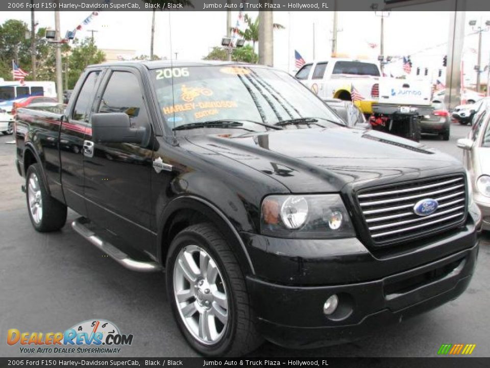 Front 3/4 View of 2006 Ford F150 Harley-Davidson SuperCab Photo #1