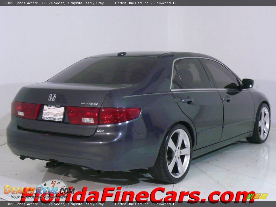 2005 Honda Accord EX-L V6 Sedan Graphite Pearl / Gray Photo #2