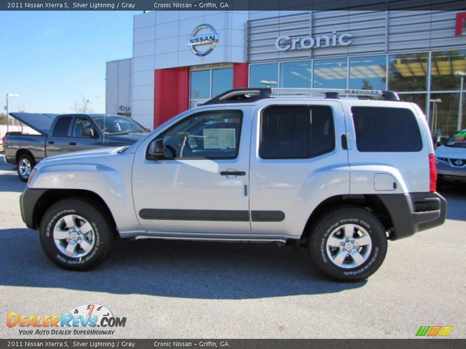 2011 Nissan Xterra S Silver Lightning / Gray Photo #2