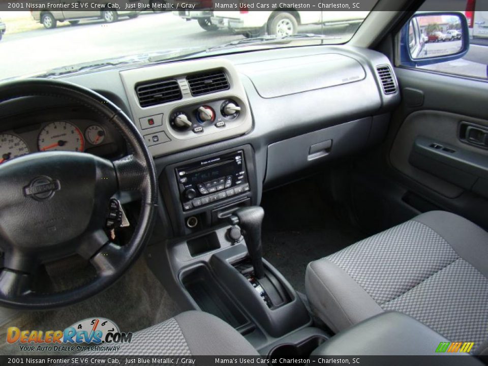 Gray Interior - 2001 Nissan Frontier SE V6 Crew Cab Photo #18