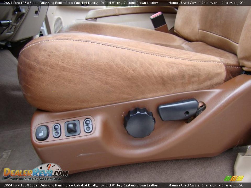 Controls of 2004 Ford F350 Super Duty King Ranch Crew Cab 4x4 Dually Photo #11