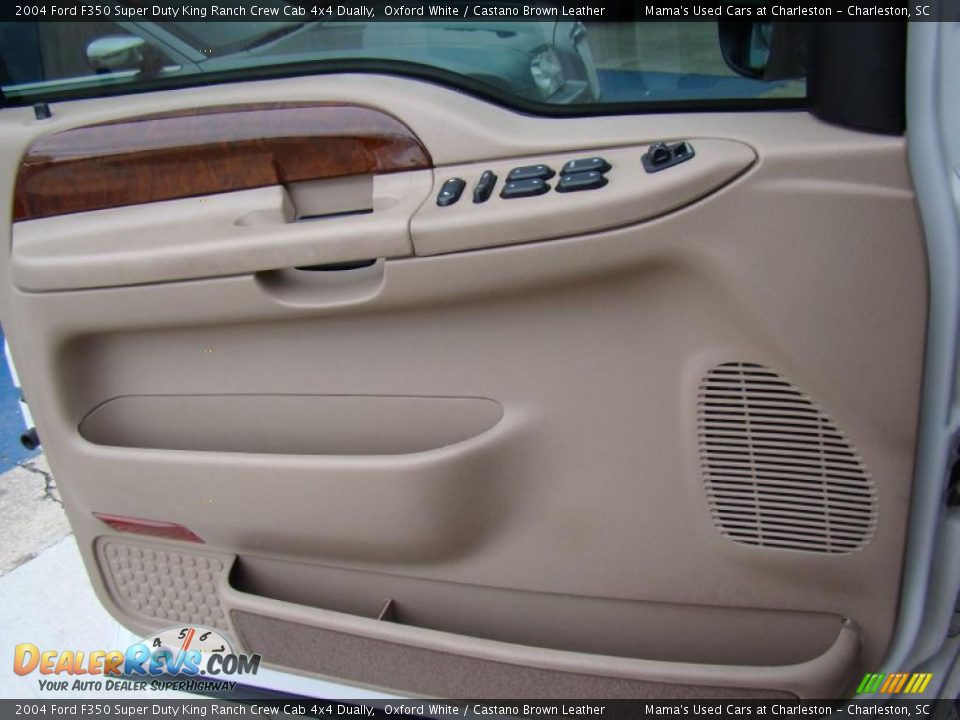 Door Panel of 2004 Ford F350 Super Duty King Ranch Crew Cab 4x4 Dually Photo #23