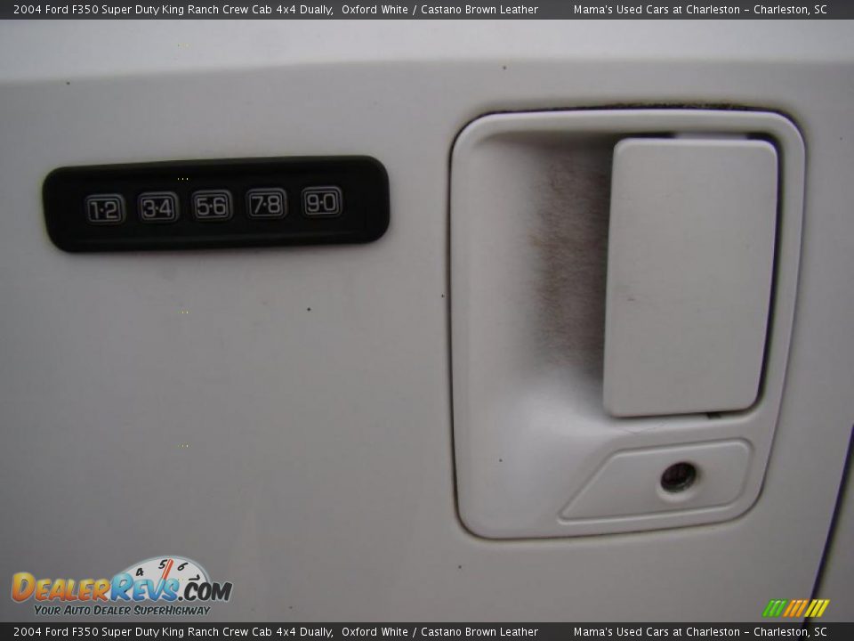 2004 Ford F350 Super Duty King Ranch Crew Cab 4x4 Dually Oxford White / Castano Brown Leather Photo #36