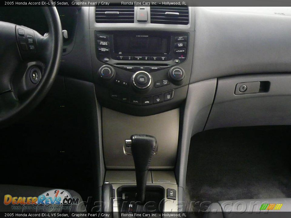 2005 Honda Accord EX-L V6 Sedan Graphite Pearl / Gray Photo #18