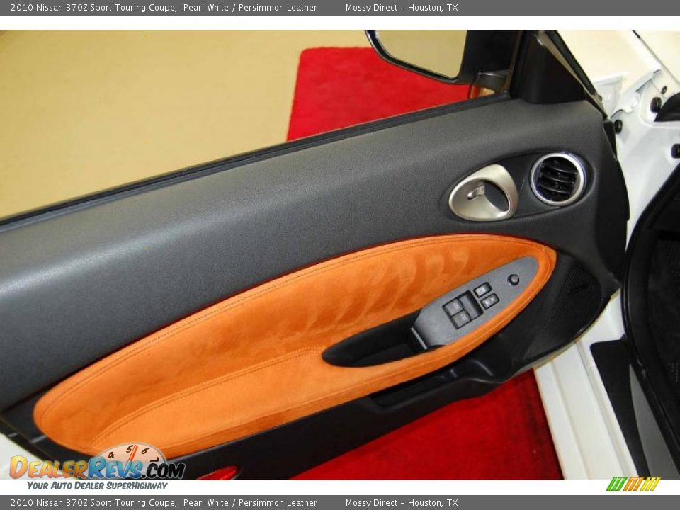 Door Panel of 2010 Nissan 370Z Sport Touring Coupe Photo #8