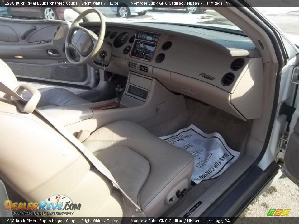 1998 Buick Riviera Supercharged Coupe Bright White / Taupe Photo #15