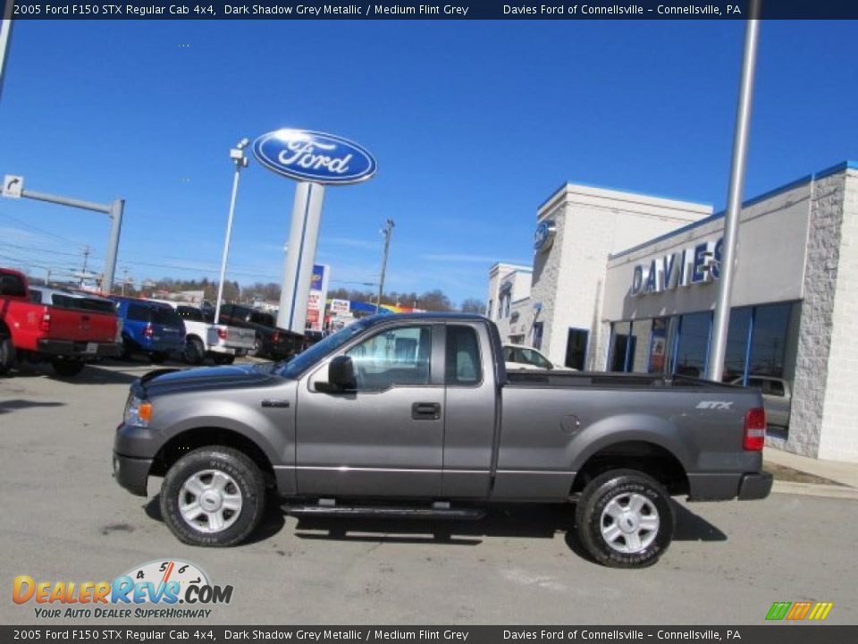 2005 Ford F150 STX Regular Cab 4x4 Dark Shadow Grey Metallic / Medium Flint Grey Photo #2