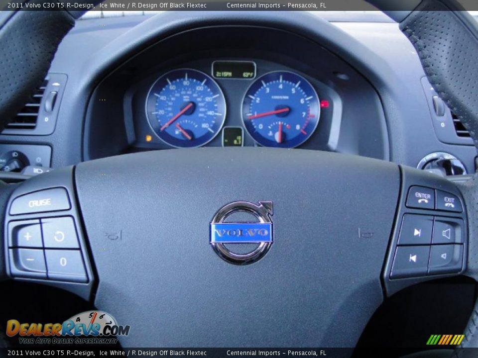 2011 Volvo C30 T5 R-Design Steering Wheel Photo #22