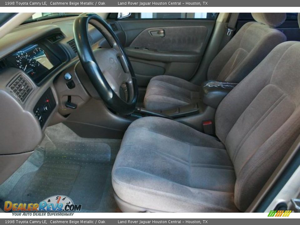 1998 Toyota Camry LE Cashmere Beige Metallic / Oak Photo #3