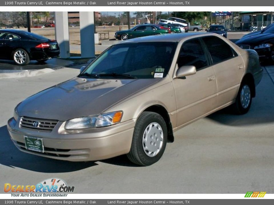 1998 Toyota Camry LE Cashmere Beige Metallic / Oak Photo #7