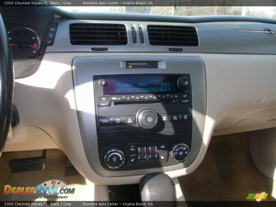 2006 Chevrolet Impala SS Black / Gray Photo #17