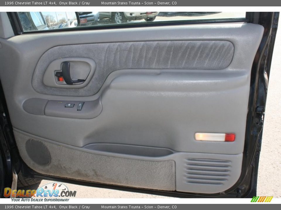 1996 Chevrolet Tahoe LT 4x4 Onyx Black / Gray Photo #14