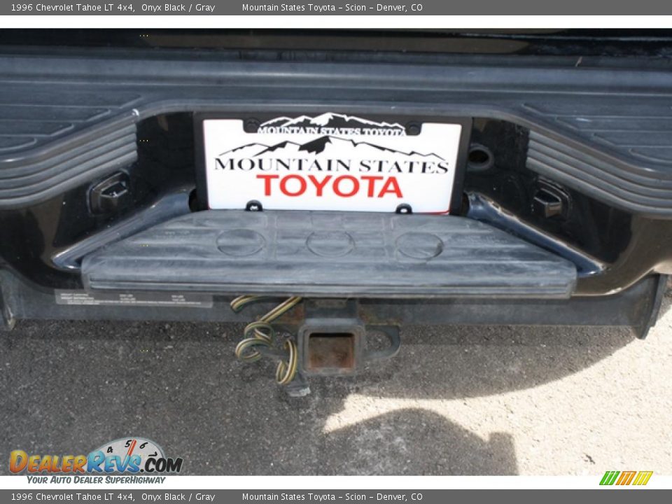 1996 Chevrolet Tahoe LT 4x4 Onyx Black / Gray Photo #31