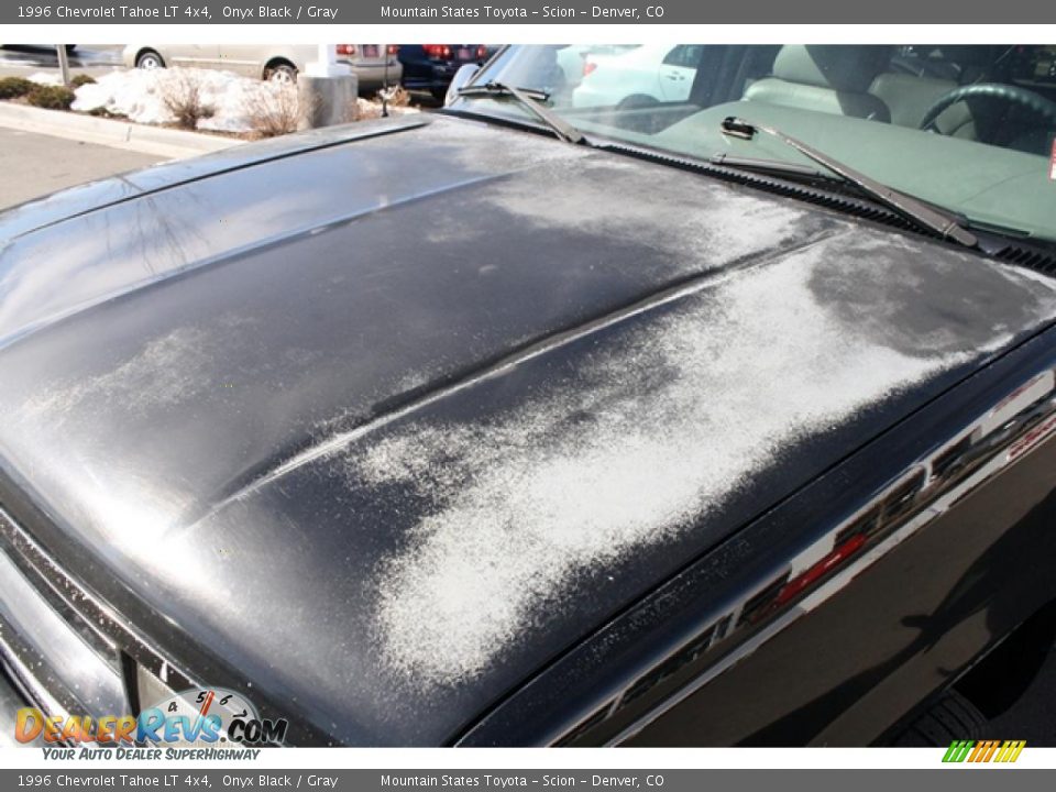 1996 Chevrolet Tahoe LT 4x4 Onyx Black / Gray Photo #33