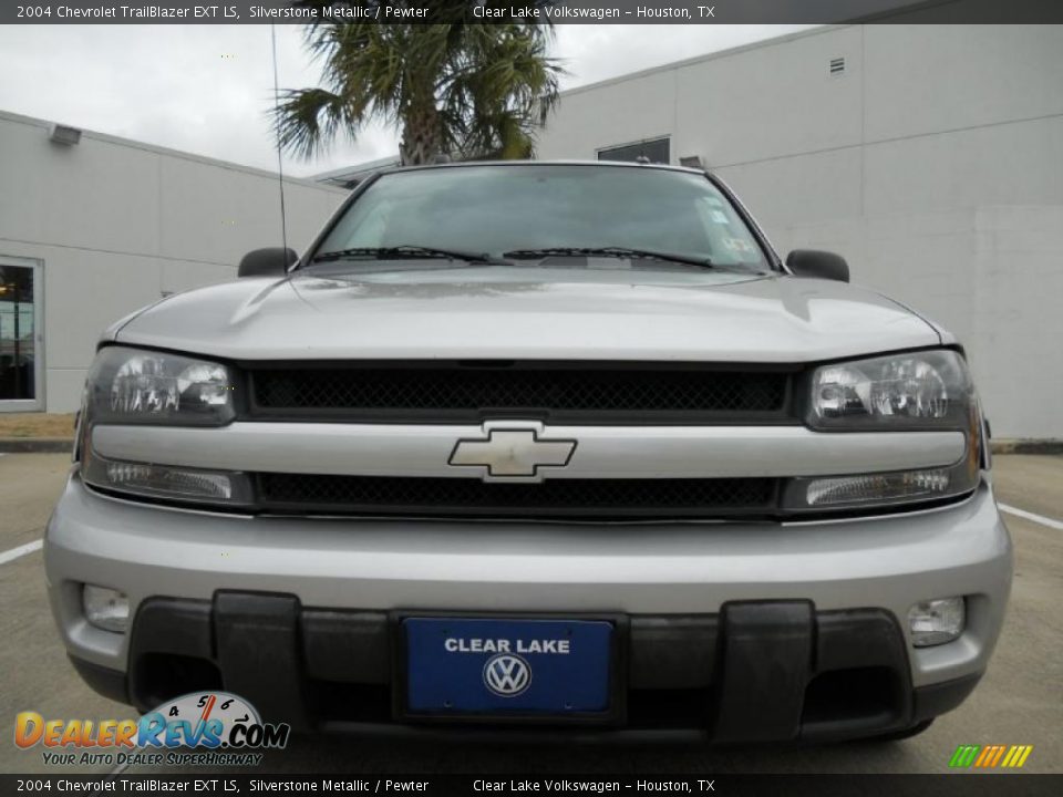 2004 Chevrolet TrailBlazer EXT LS Silverstone Metallic / Pewter Photo #2