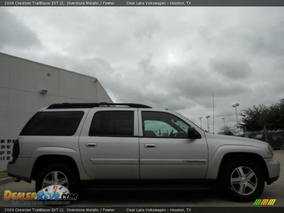 2004 Chevrolet TrailBlazer EXT LS Silverstone Metallic / Pewter Photo #8