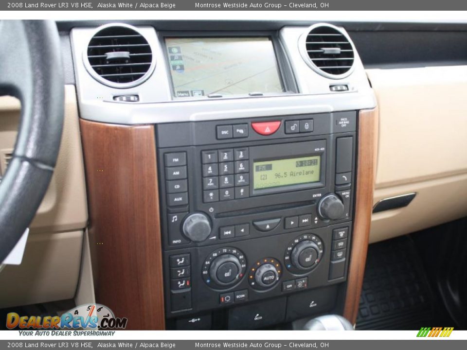 Controls of 2008 Land Rover LR3 V8 HSE Photo #16