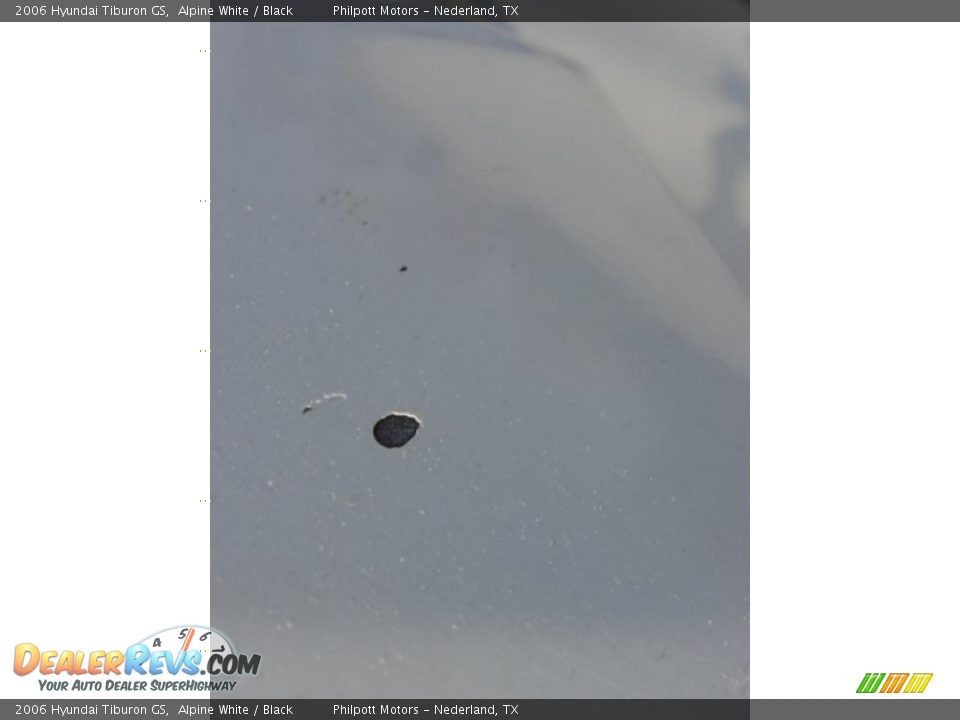 2006 Hyundai Tiburon GS Alpine White / Black Photo #25