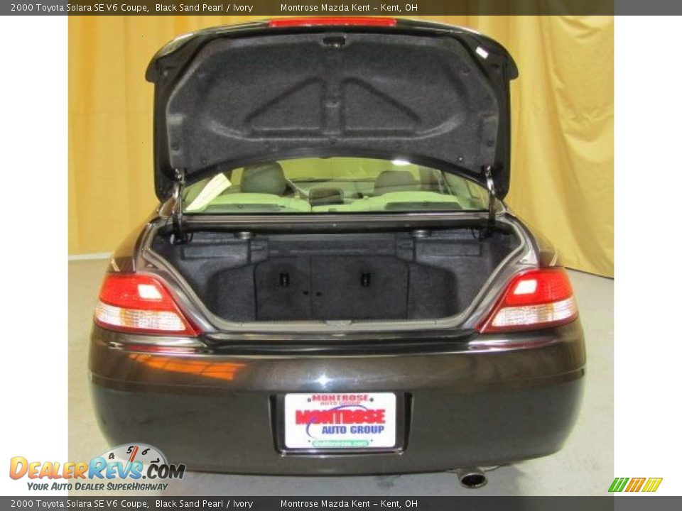 2000 Toyota Solara SE V6 Coupe Black Sand Pearl / Ivory Photo #31