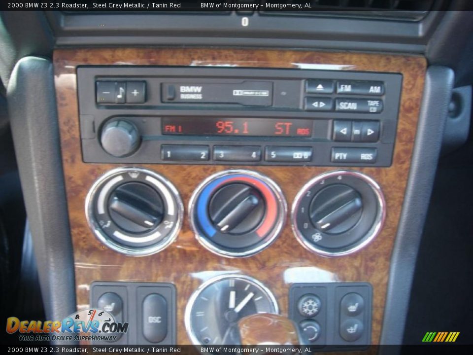 Controls of 2000 BMW Z3 2.3 Roadster Photo #20