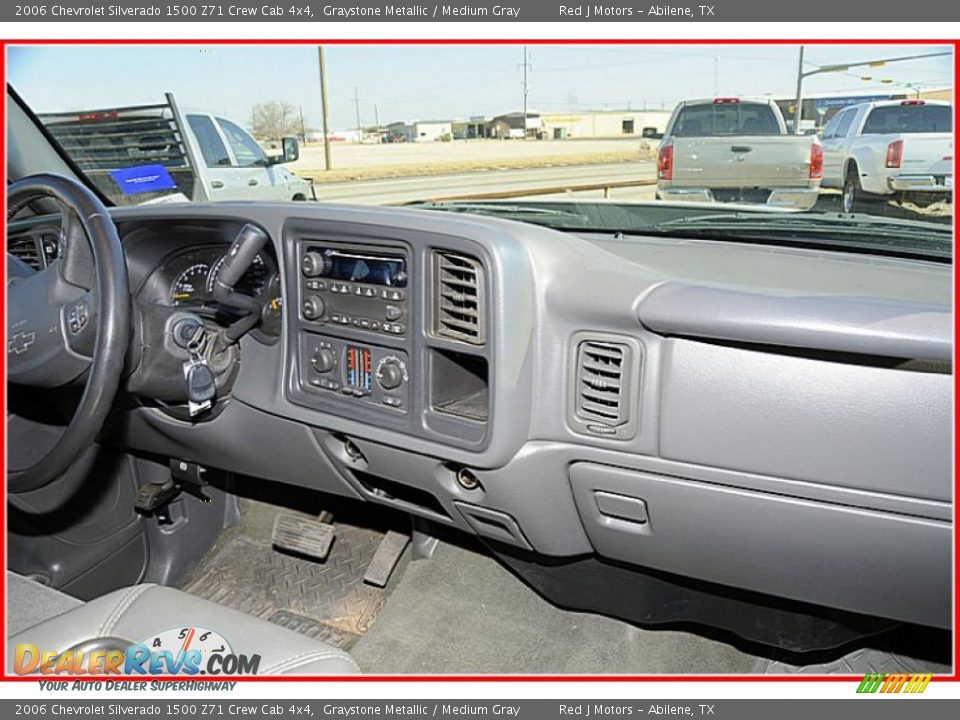 2006 Chevrolet Silverado 1500 Z71 Crew Cab 4x4 Graystone Metallic / Medium Gray Photo #19