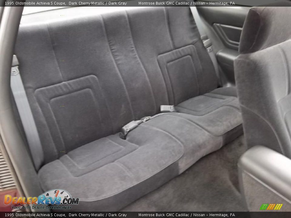 Dark Gray Interior - 1995 Oldsmobile Achieva S Coupe Photo #17