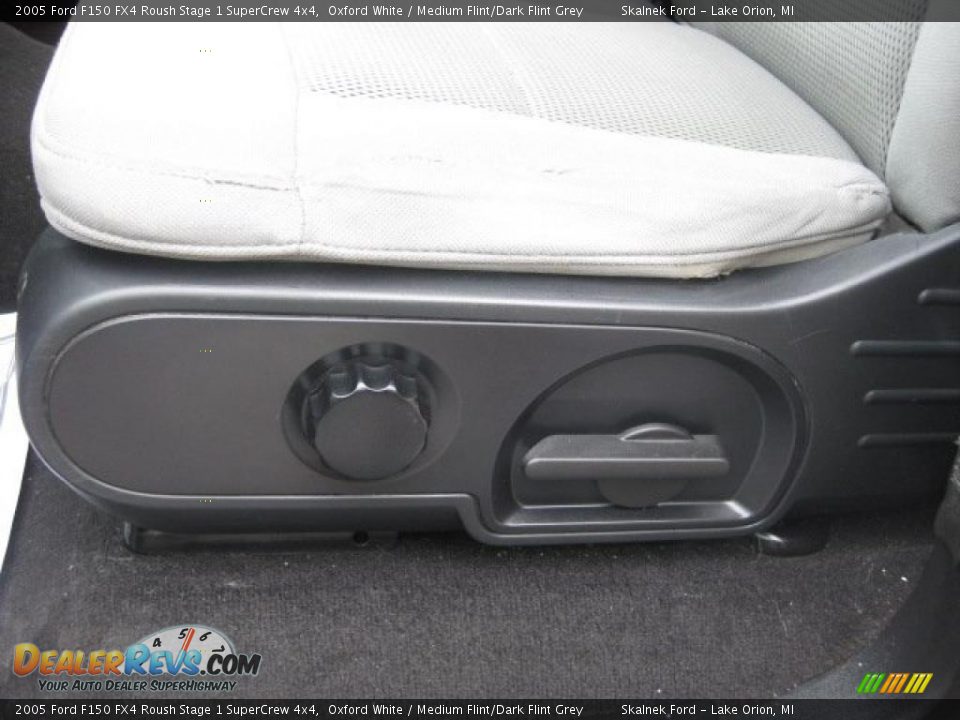 2005 Ford F150 FX4 Roush Stage 1 SuperCrew 4x4 Oxford White / Medium Flint/Dark Flint Grey Photo #24