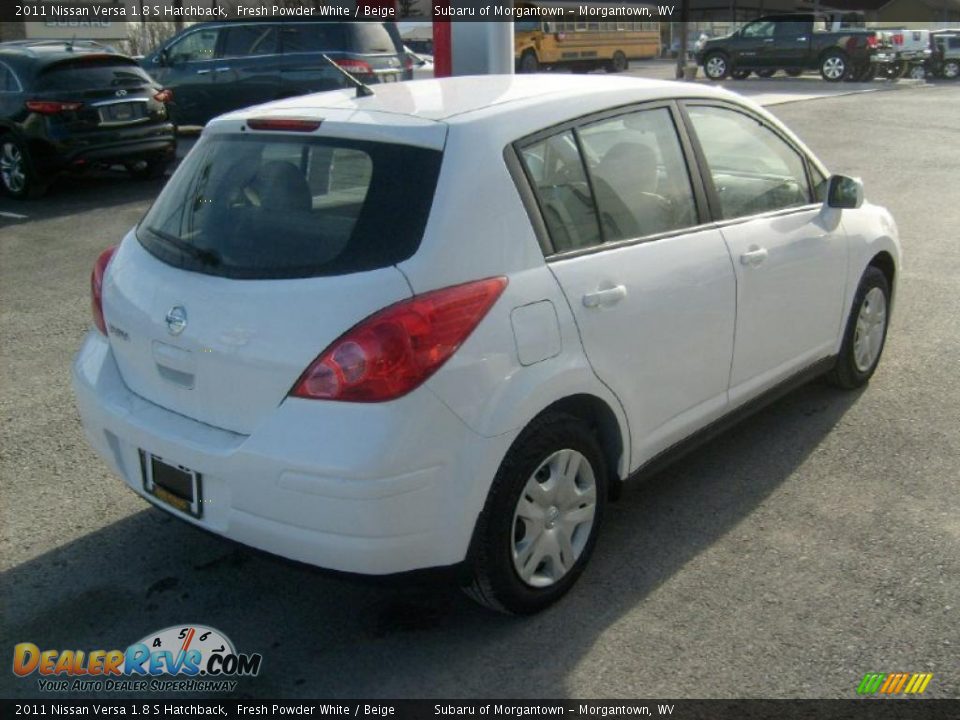 2011 Nissan versa white #4